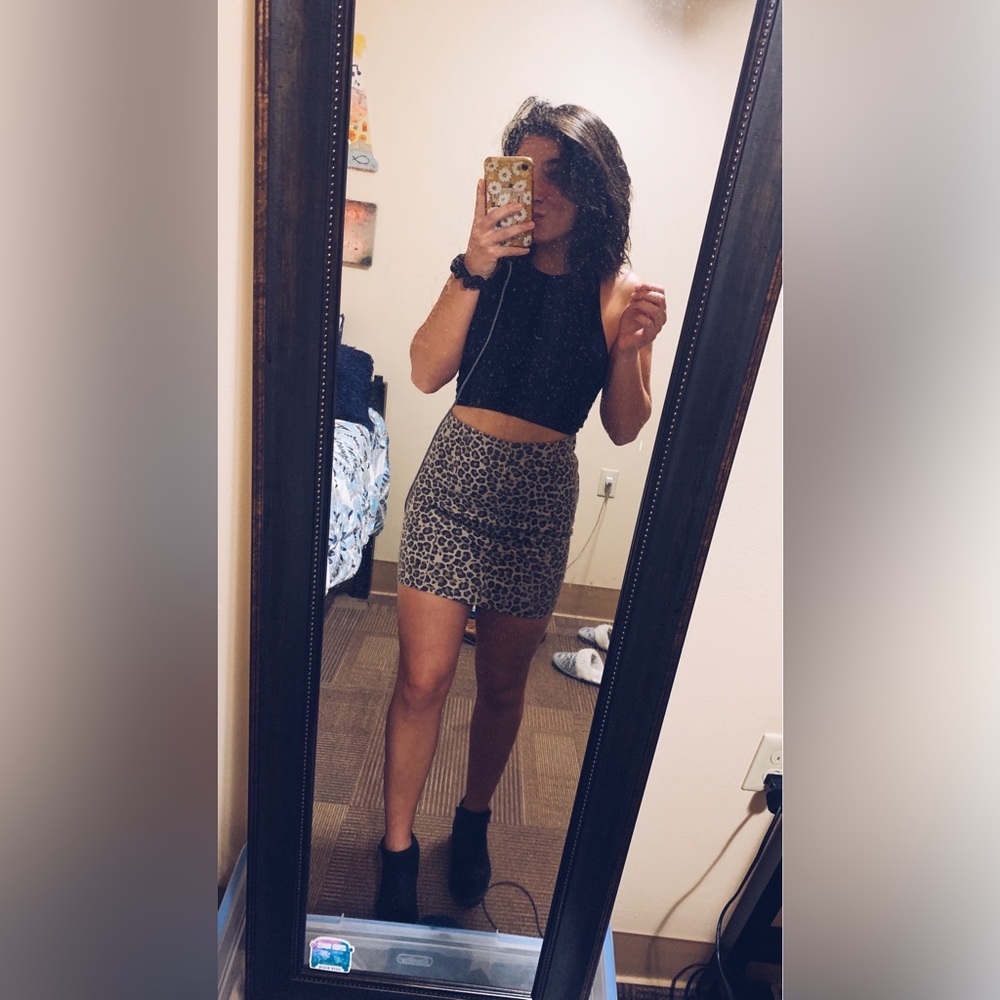 Leopard bodycon mini skirt